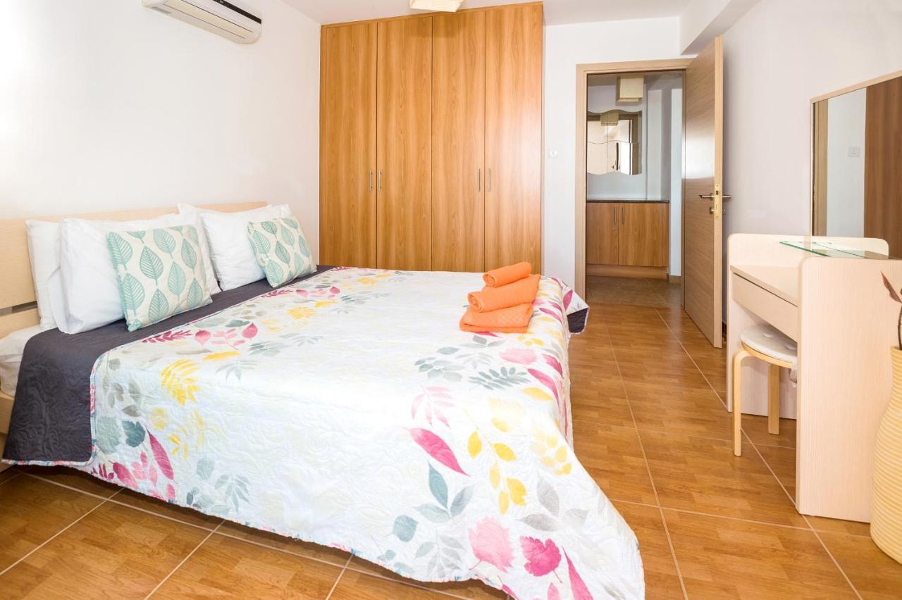 Seabreeze Apartment 200M Away From The Sea Paralímni Kültér fotó