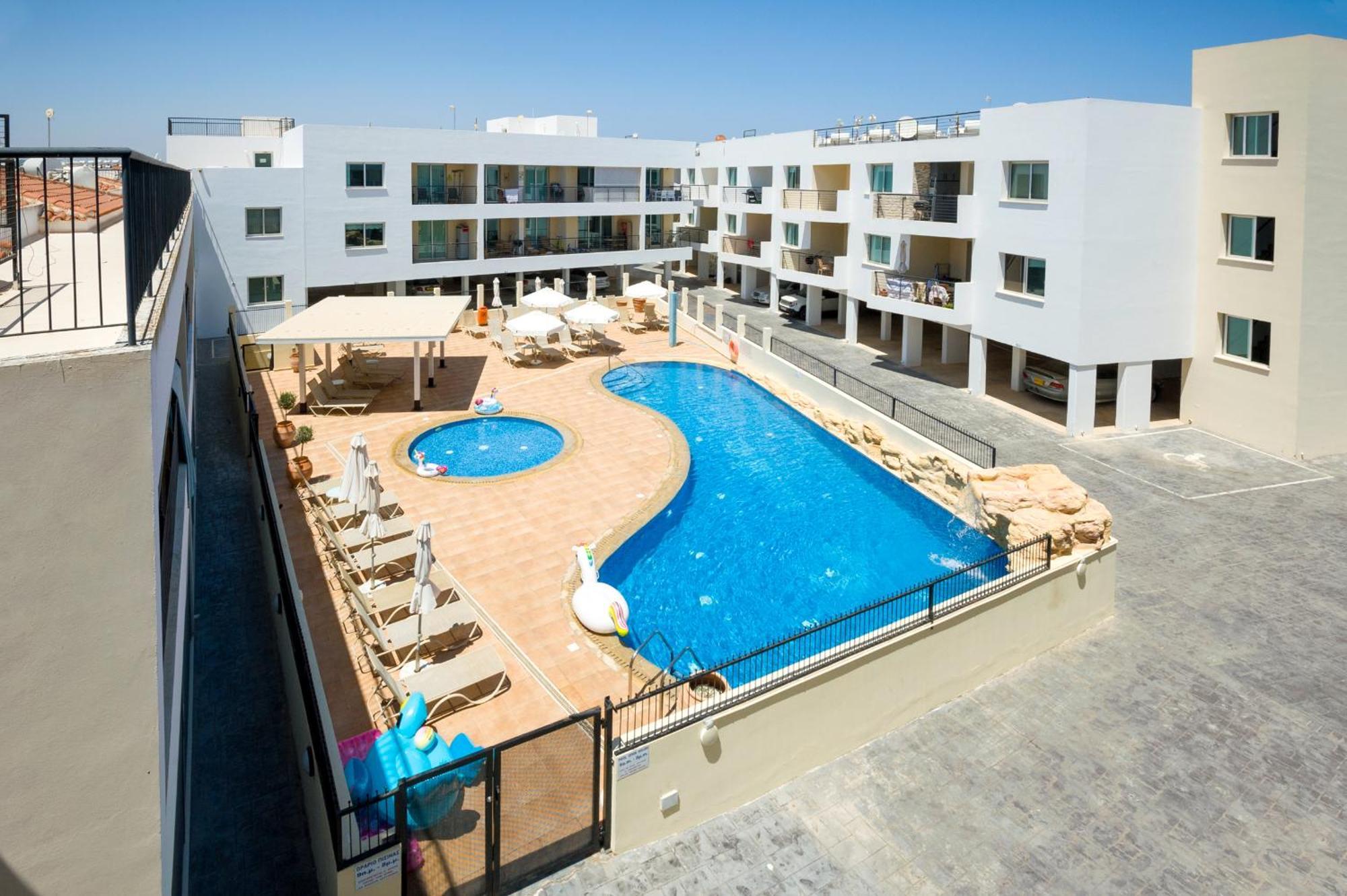 Seabreeze Apartment 200M Away From The Sea Paralímni Kültér fotó