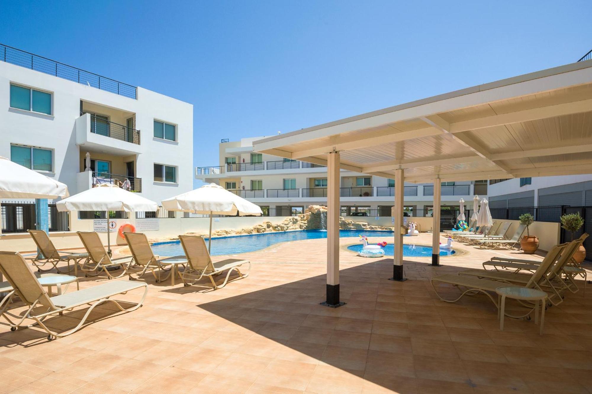 Seabreeze Apartment 200M Away From The Sea Paralímni Kültér fotó